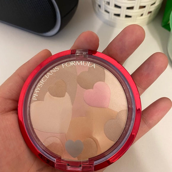 Compact - Picture 2 of 2